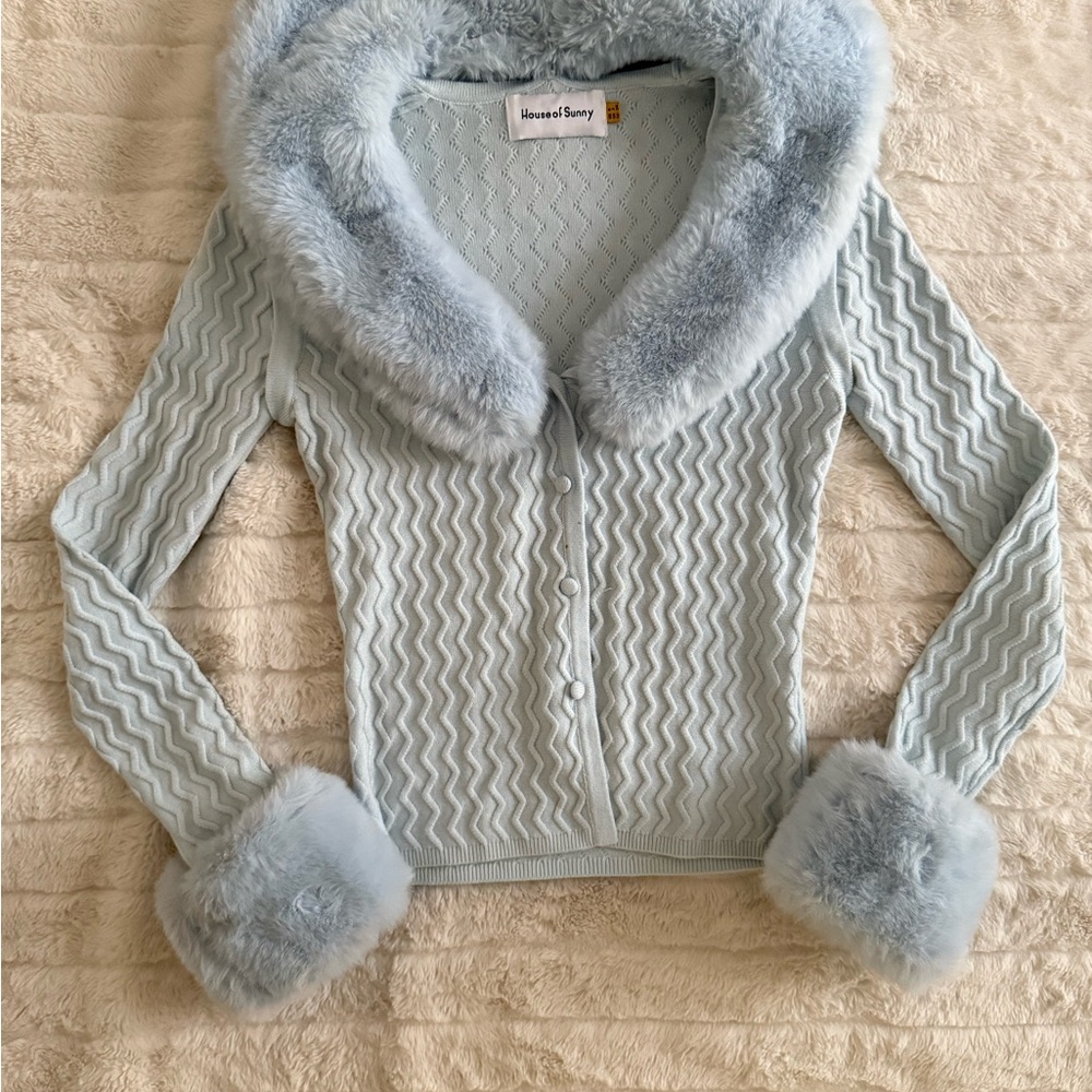 *SOLD ON DEPOP DO NOT BUY* House of Sunny Peggy Cardigan w Attachable Fur Trim - Picture 5 of 7